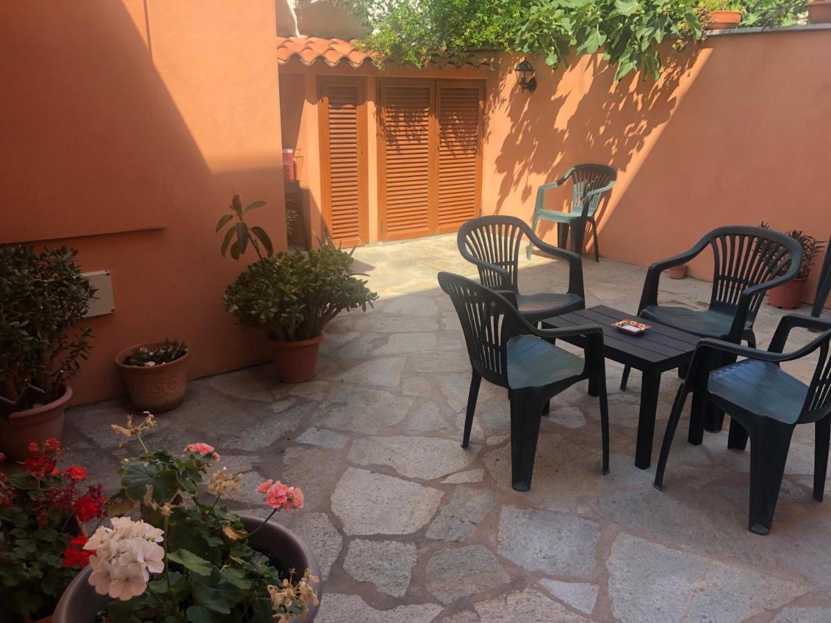 La Maison De Gioel Olbia Exterior photo